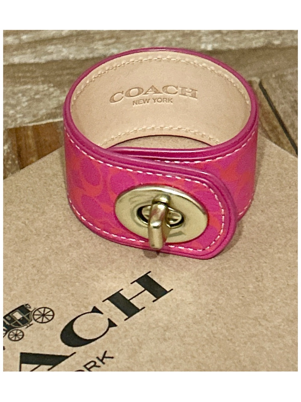 Coach Leather Signature Turnlock Cuff Bracelet. - Picture 7 of 15